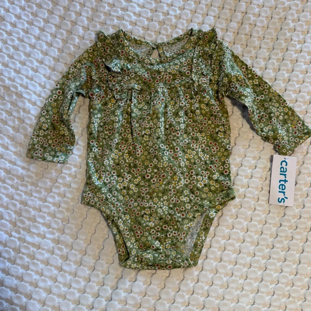 NWT carters long sleeve floral onesie 6m